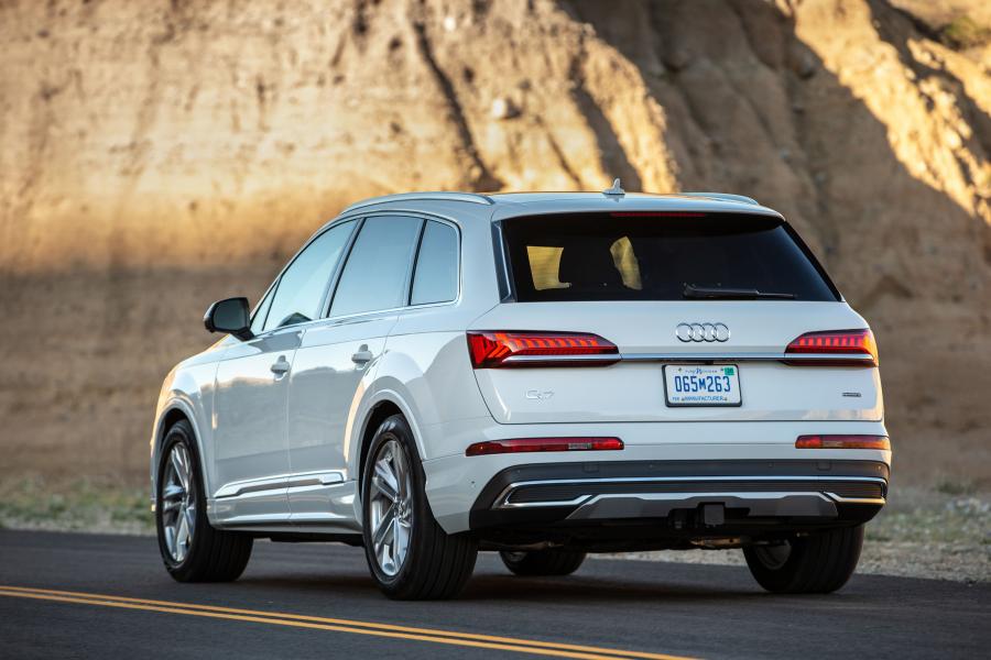  Audi Q7 55 TFSI Quattro (4M) 2019 года  (NA) (фото 2 из 37)